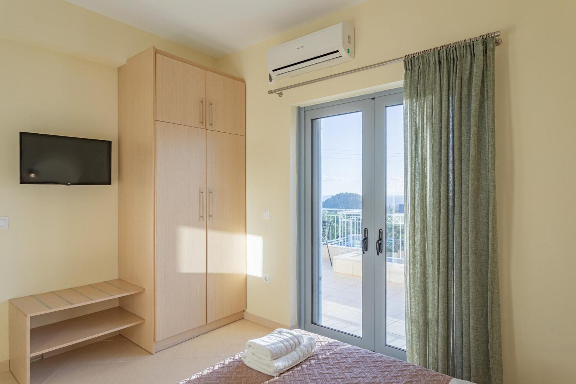 Sundy Maria Apartments Stoúpa エクステリア 写真